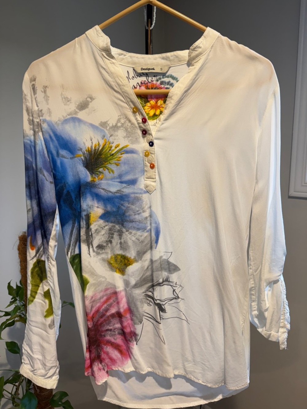 36- Desigual